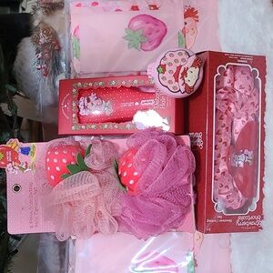 Strawberry Shortcake Spa Set 🍓